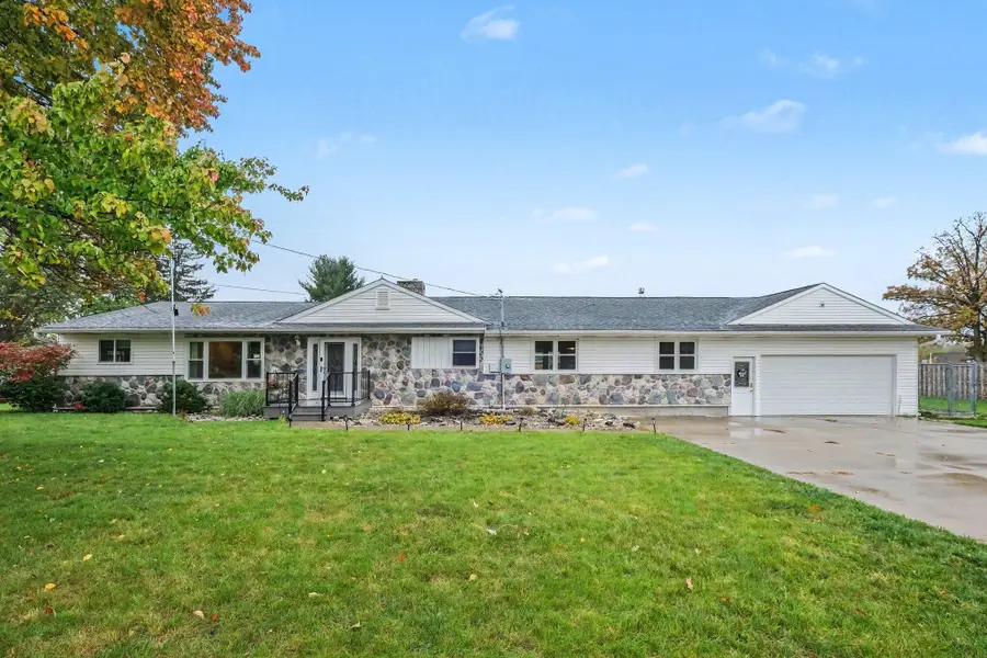 236 Jeffrey Street Ne, Cedar Springs, MI 49319 - #2