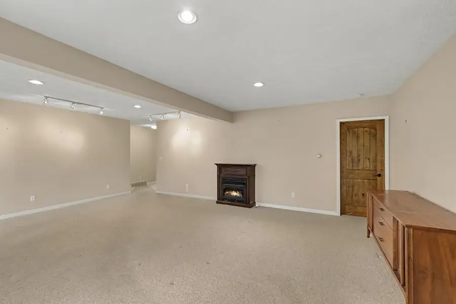 236 Jeffrey Street Ne, Cedar Springs, MI 49319 - #3