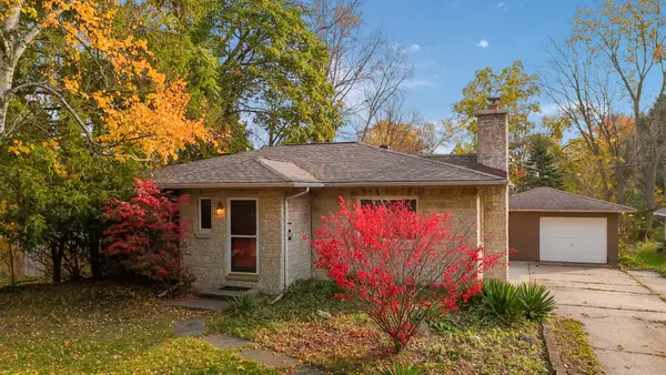 1882 Kinney Avenue Nw, Grand Rapids, MI 49534