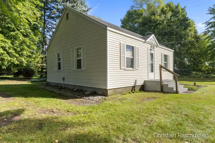 112 Fairview Drive, Greenville, MI 48838 - #3