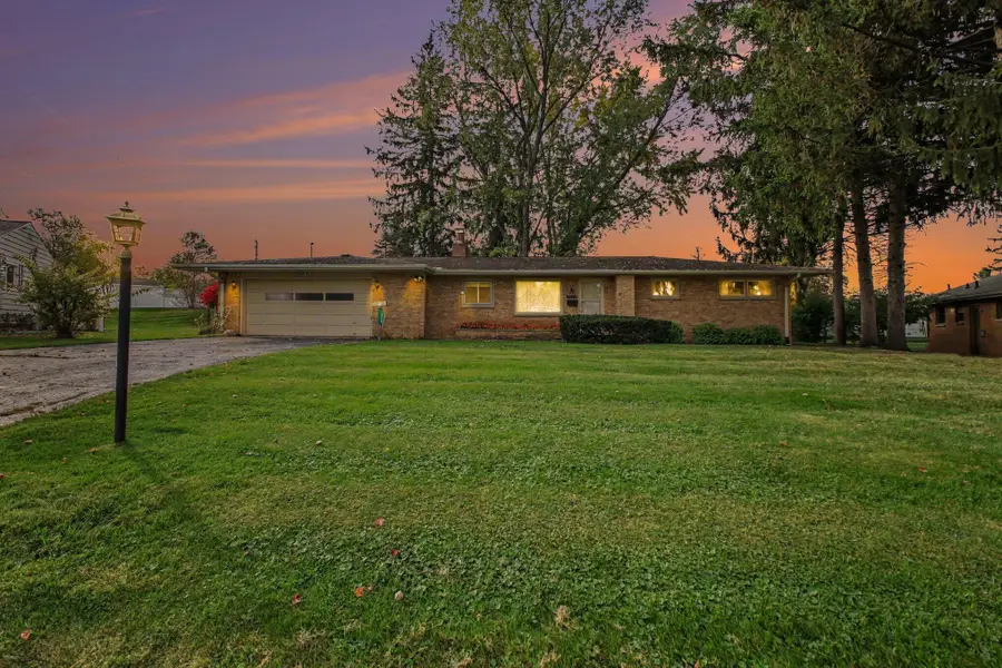 1052 Westfield Drive, Jackson, MI 49203 - #2