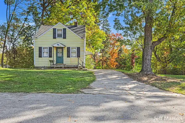2600 Day Avenue Nw, Grand Rapids, MI 49544