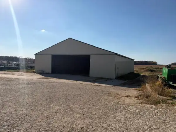 9221 N Parma Road, Springport, MI 49284