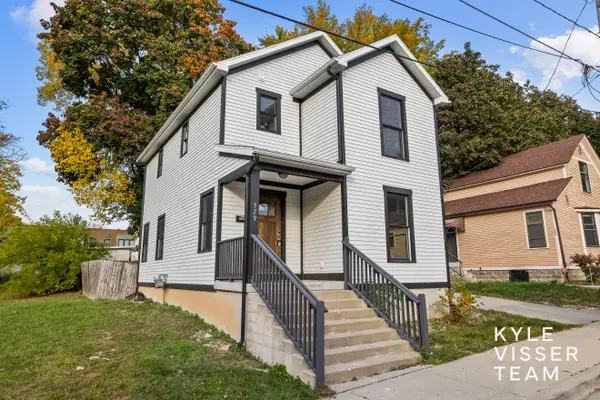 329 Visser Place Se, Grand Rapids, MI 49506