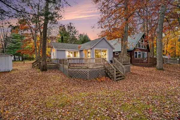 1154 Wolf Lake Drive, Baldwin, MI 49304