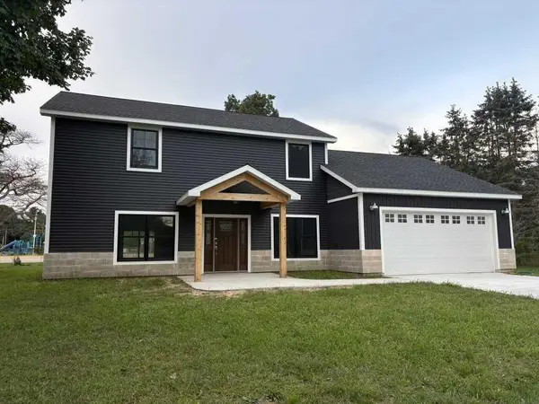 2161 Brighton Street, Holland, MI 49424