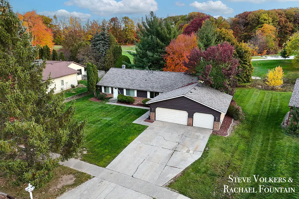 4916 Stauffer Avenue Se, Kentwood, MI 49508 - #1