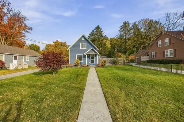901 Superior Street, South Haven, MI 49090