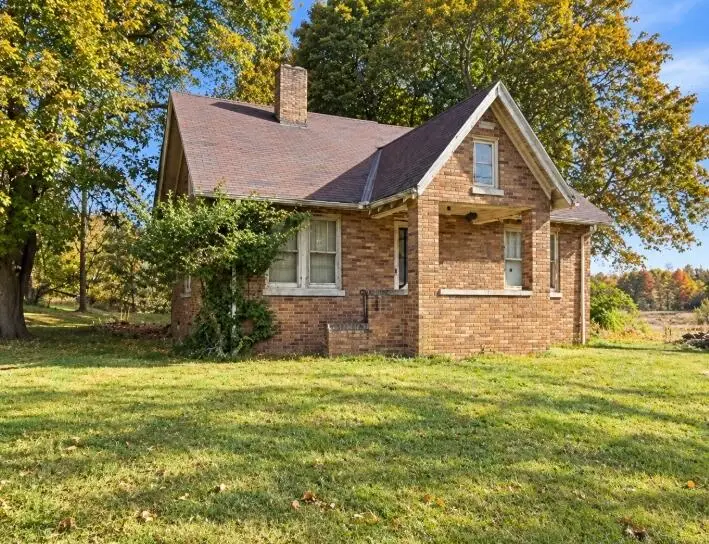 571 S Park Road, Benton Harbor, MI 49022 - #1