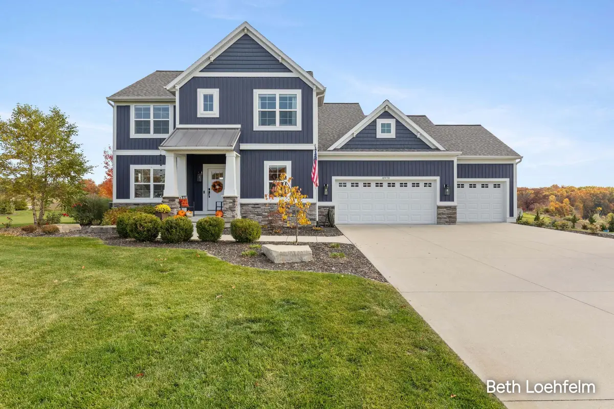 8970 Sterling Hills Drive Ne, Rockford, MI 49341 - #1