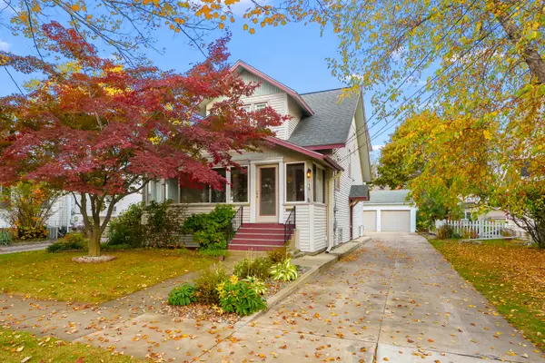 416 Edgemoor Avenue, Kalamazoo, MI 49001