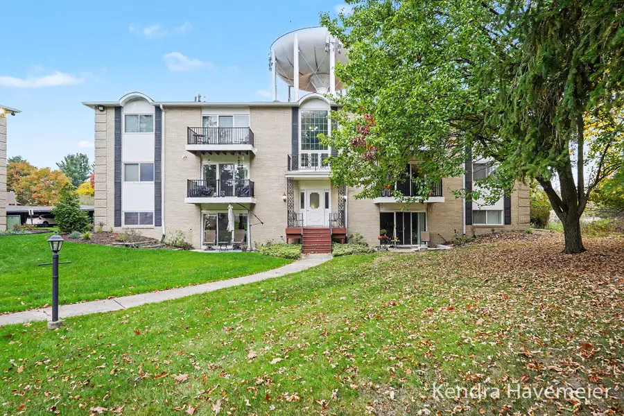 2759 Leonard Street Nw #D-6, Grand Rapids, MI 49504 - #2