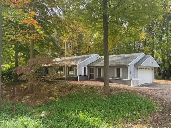 1929 Ottawa Beach Road, Holland, MI 49424