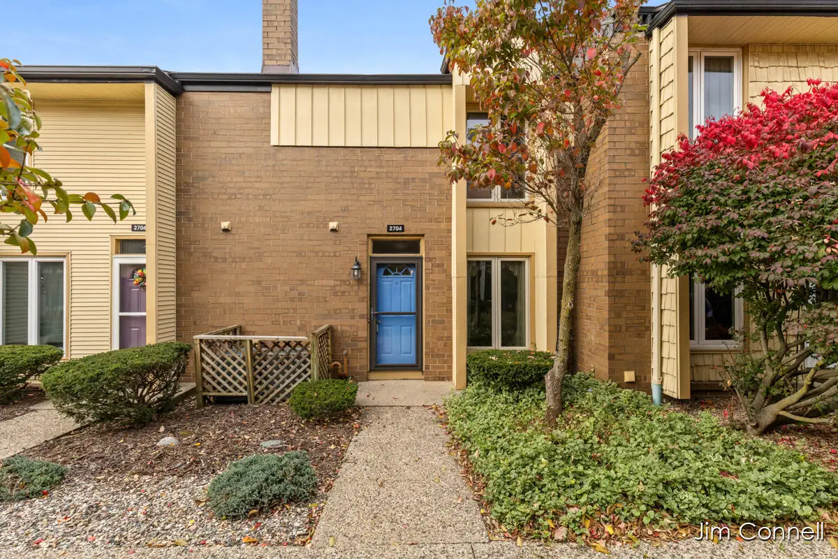 2704 Zuni Trail Se, Grand Rapids, MI 49506 - #1