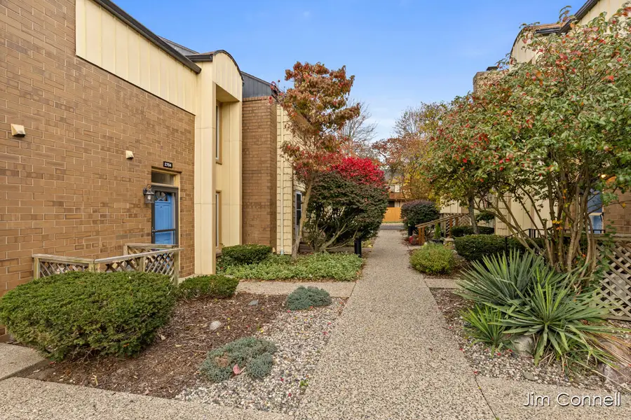 2704 Zuni Trail Se, Grand Rapids, MI 49506 - #3