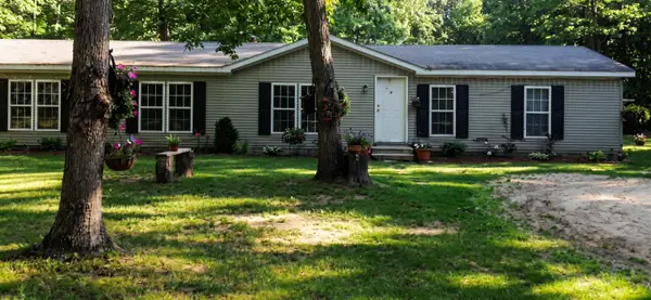 5029 122nd Avenue, Fennville, MI 49408