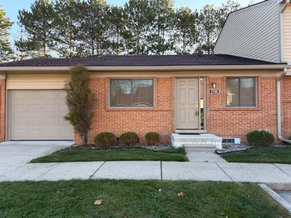 3700 Old Creek Road, Troy, MI 48084