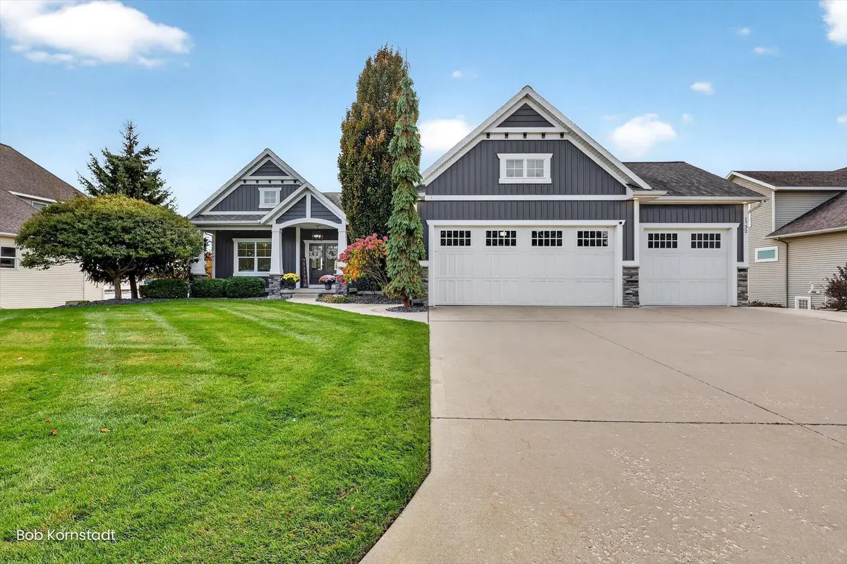 1732 68th Street Sw, Byron Center, MI 49315 - #1