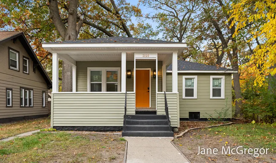 2829 9th Street, Muskegon Heights, MI 49444 - #2