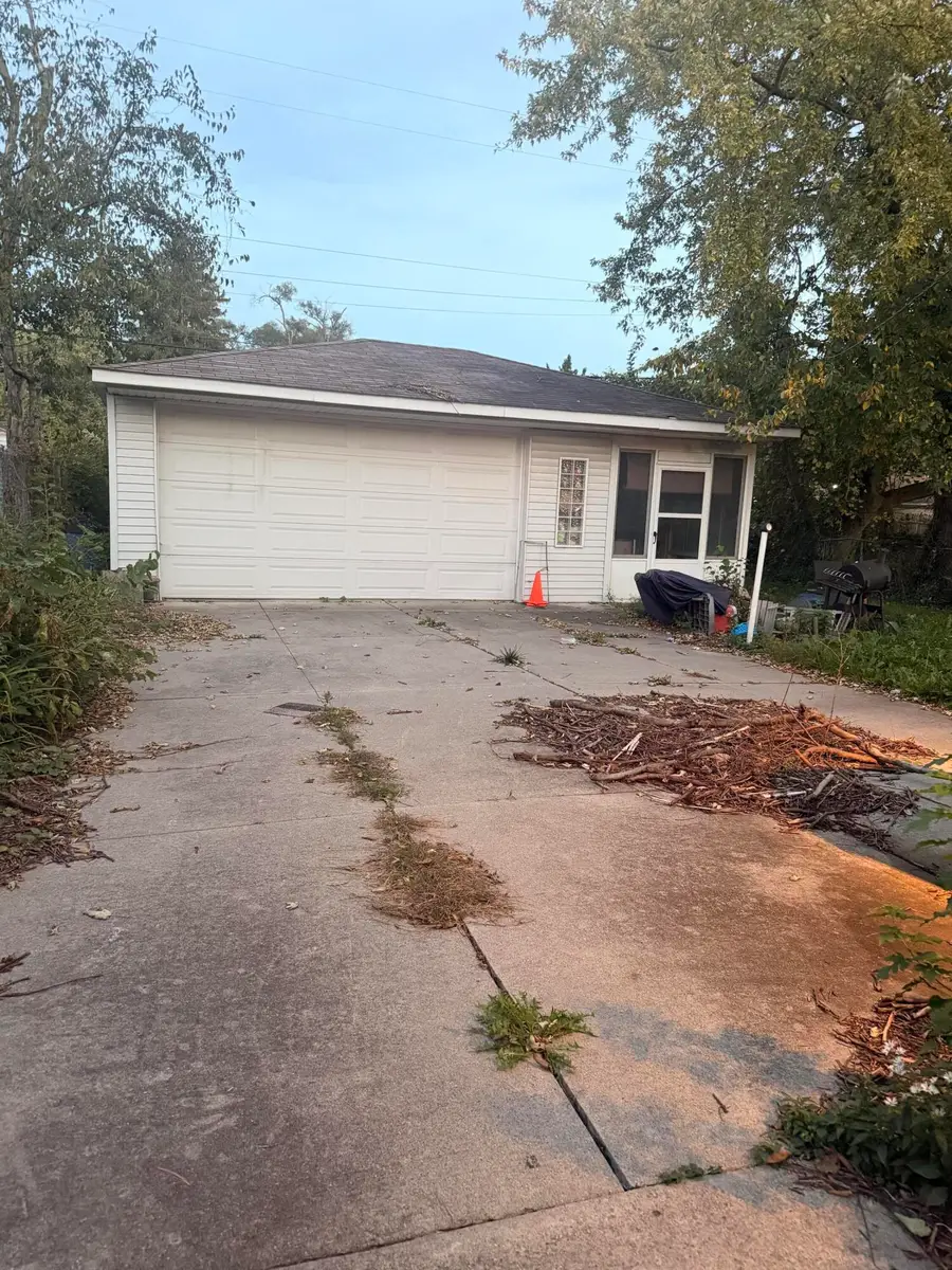 18614 Mansfield Street, Detroit, MI 48235 - #3