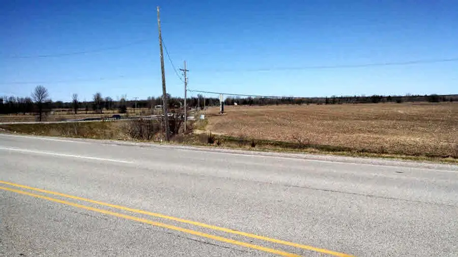 1144 N Waldo Road, Midland, MI 48642 - #3