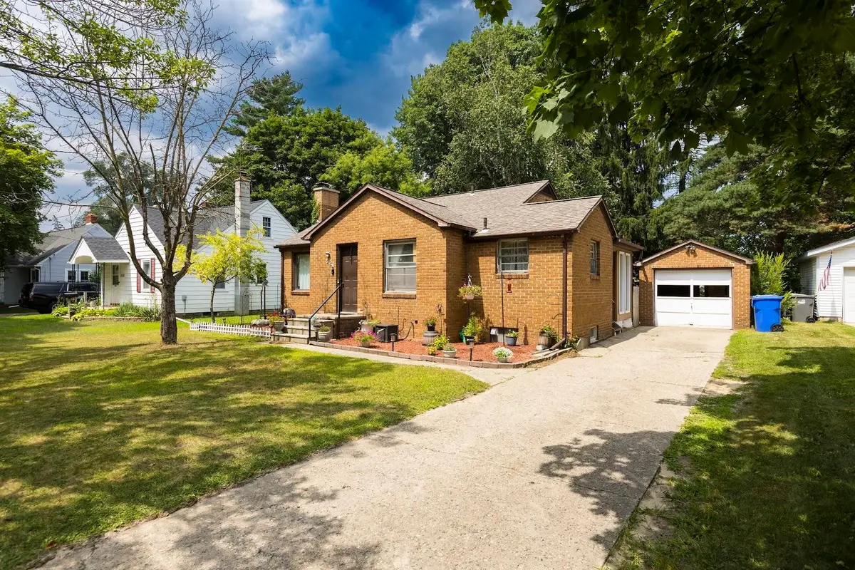 515 E Ashman Street, Midland, MI 48642 - #1