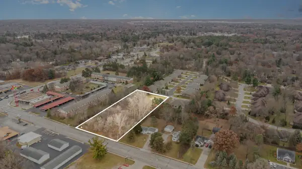 1809 W Wackerly Street, Midland, MI 48642