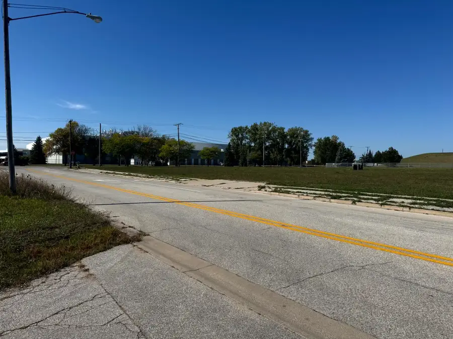 2929 S Saginaw Road, Midland, MI 48642 - #3