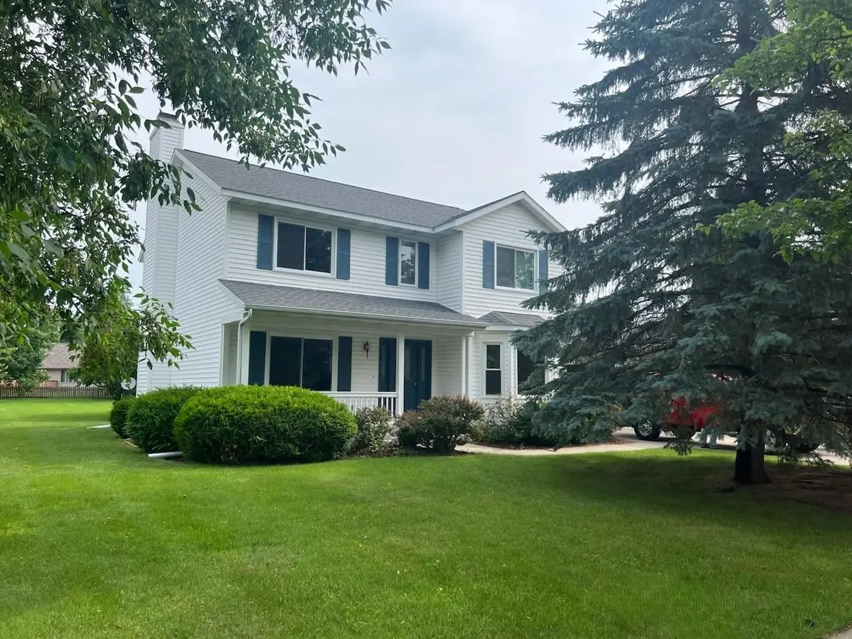 315 E CHAPEL Lane, Midland, MI 48642 - #1