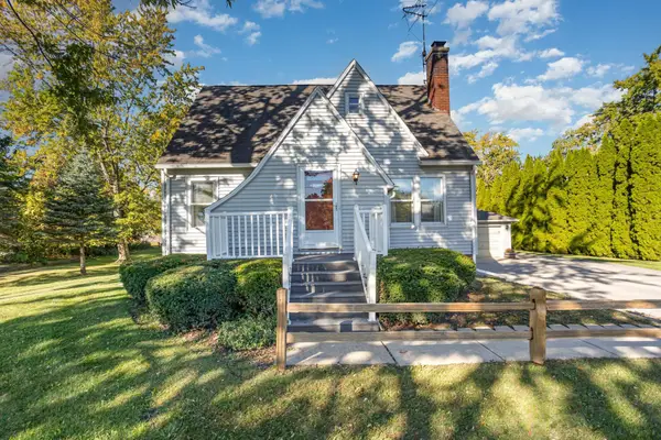 25 State Park Drive, Bay City, MI 48706