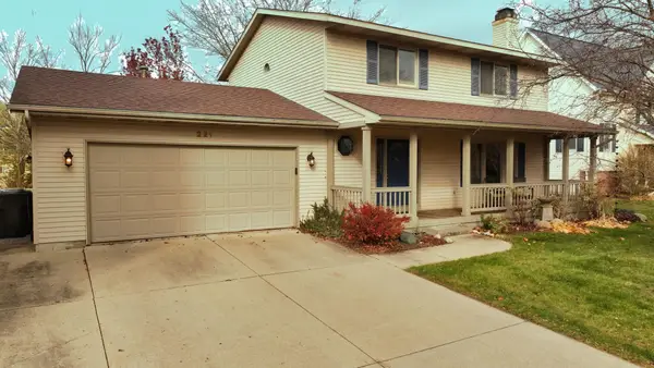 221 Burning Bush Lane, Midland, MI 48642