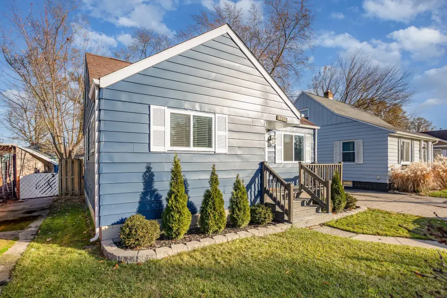 3458 Mackinaw Street, Saginaw, MI 48602 - #2