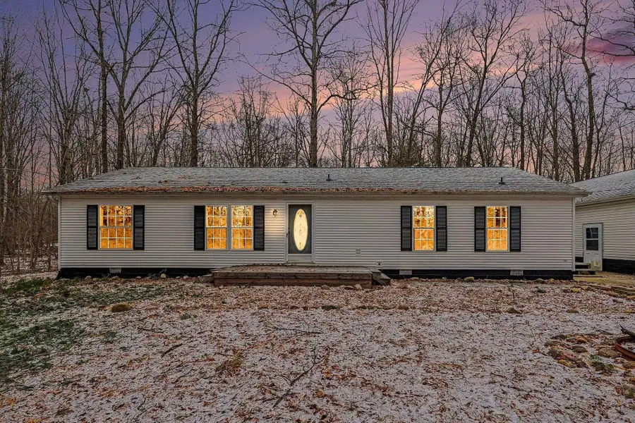 867 S Eleven Mile Road, Midland, MI 48640 - #2