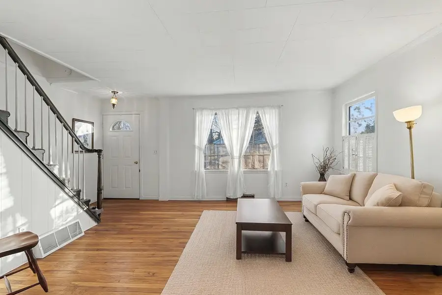 305 Cornell Street, Bay City, MI 48708 - #3