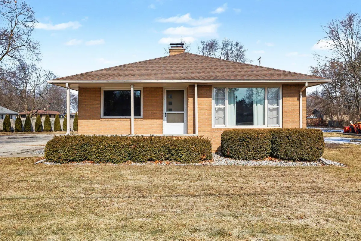 2709 Midland Road, Bay City, MI 48706 - #1