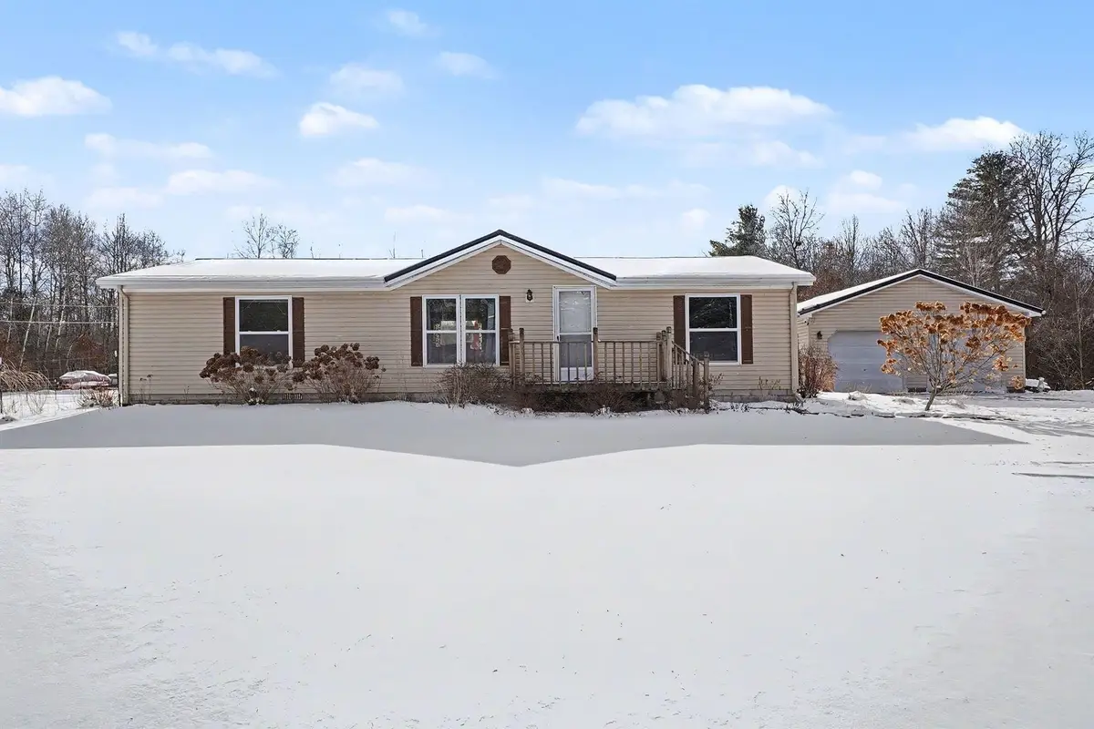 131 W Fike Road, Sanford, MI 48657 - #1