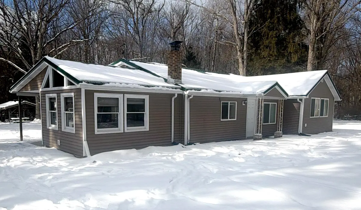 1860 S Five Mile Road, Midland, MI 48640 - #1