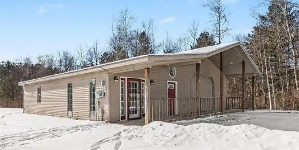 90 E Knox Road, Beaverton, MI 48612 - #1