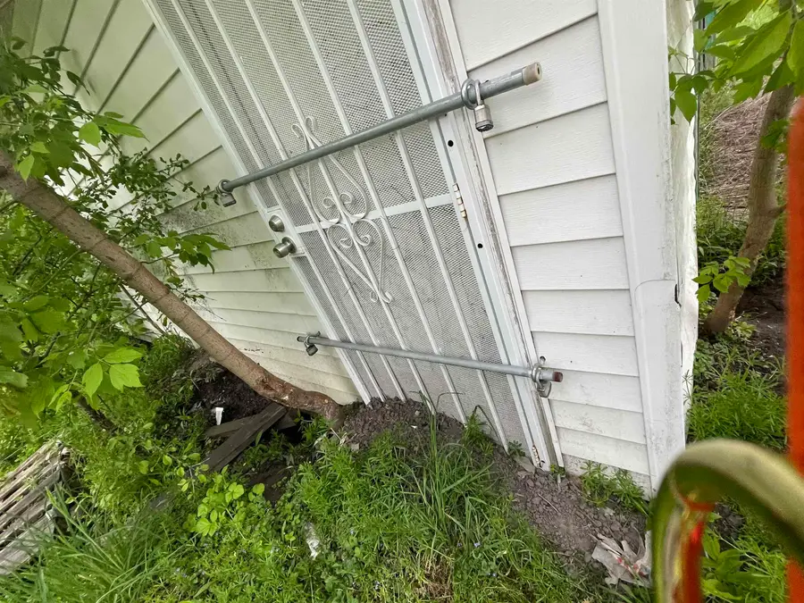 2116 Annesley Street, Saginaw, MI 48601 - #3
