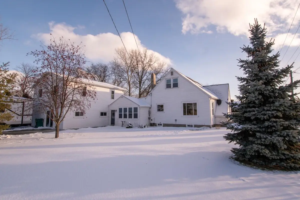 316 State Park Drive, Bay City, MI 48706 - #1