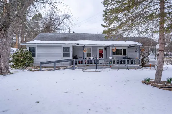 702 W Sugnet Street, Midland, MI 48640