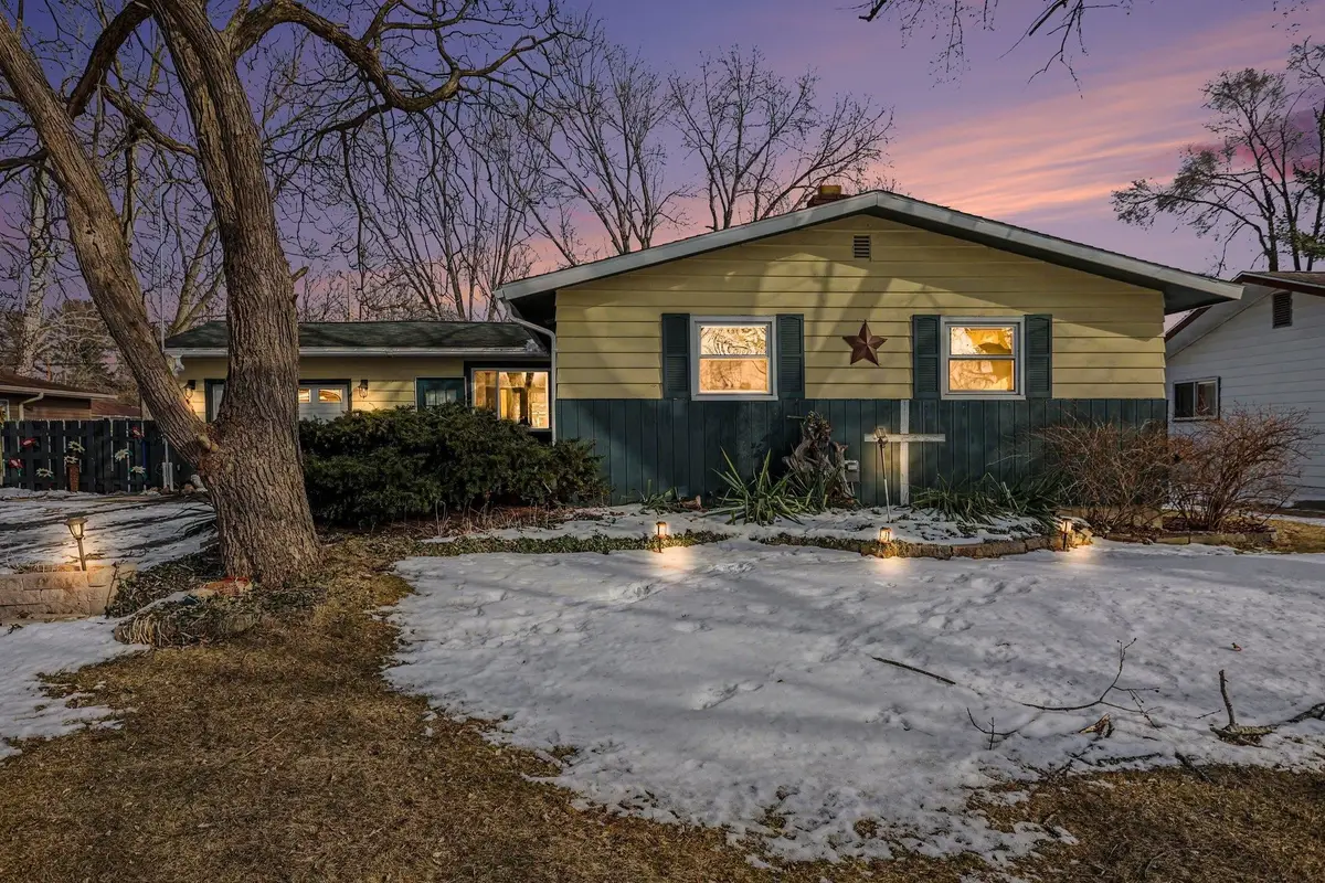 4010 E St Andrews Road, Midland, MI 48642 - #1