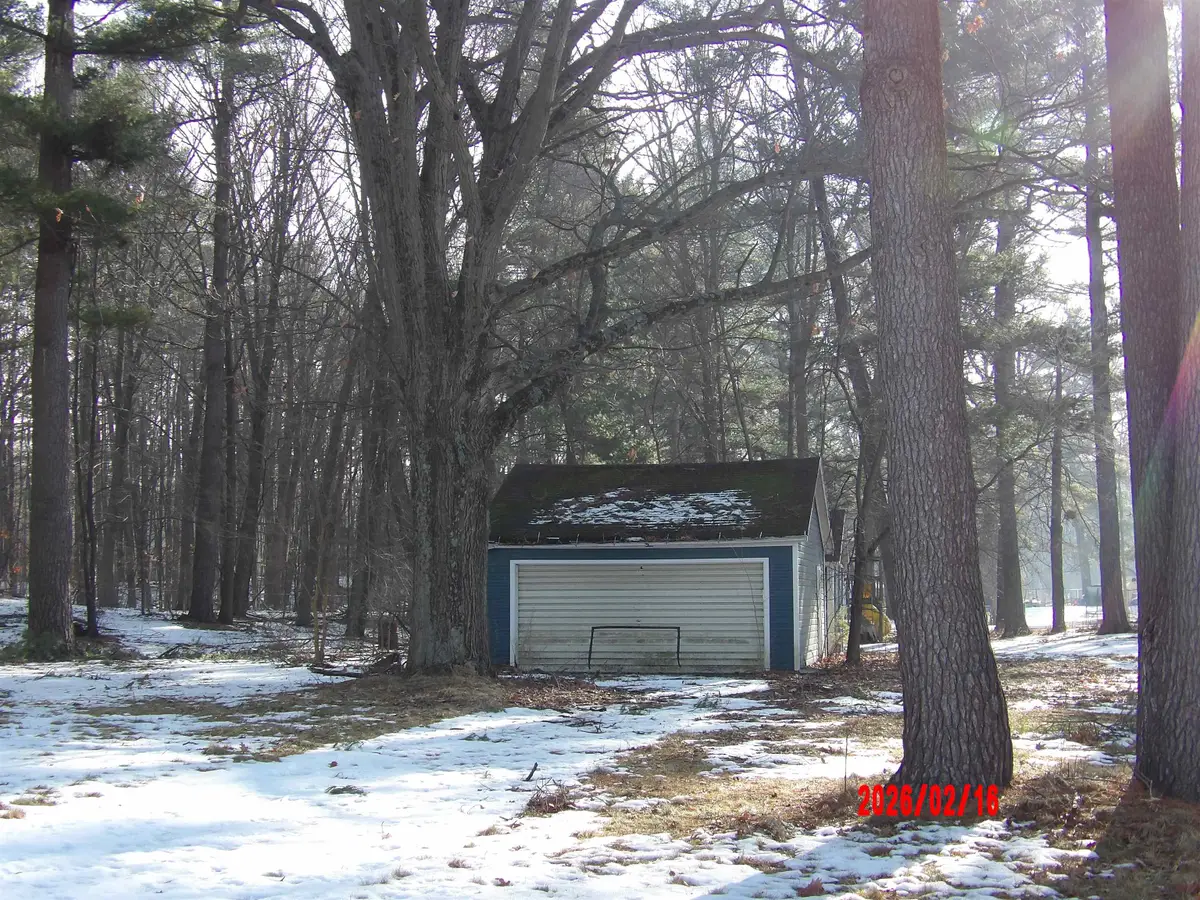 304 N Cedar Street, Sanford, MI 48657 - #1