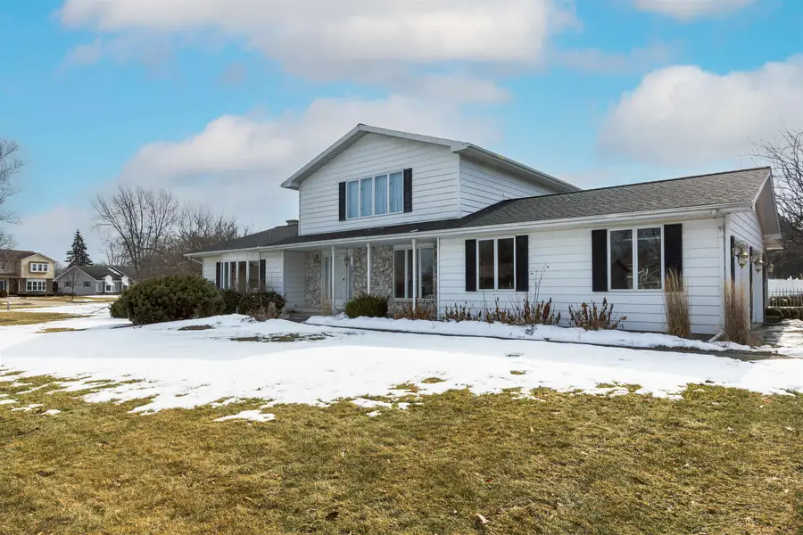 3040 N Glenway Drive, Bay City, MI 48706 - #2