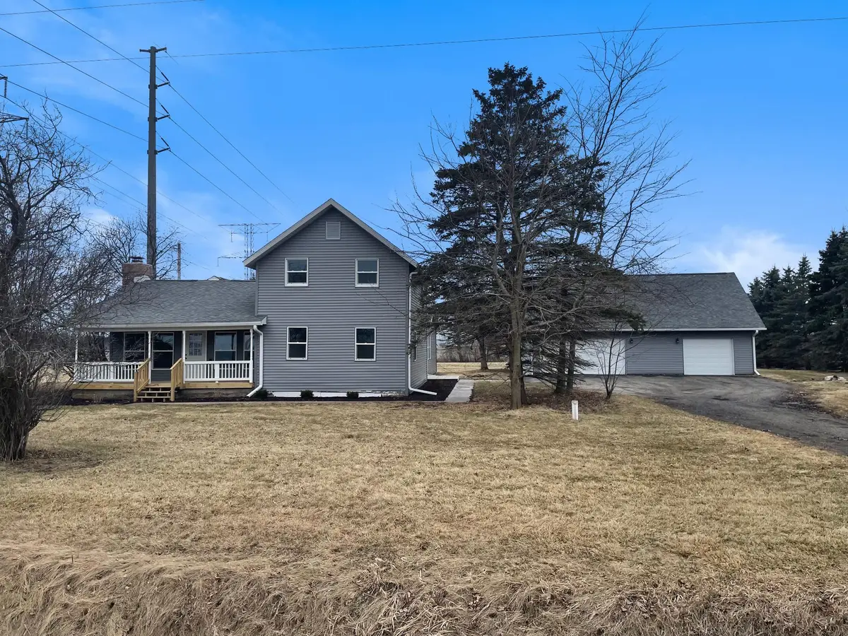 3874 E Kent Road, Freeland, MI 48623 - #1