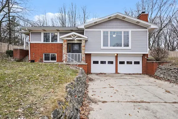 3919 N River Road, Freeland, MI 48623