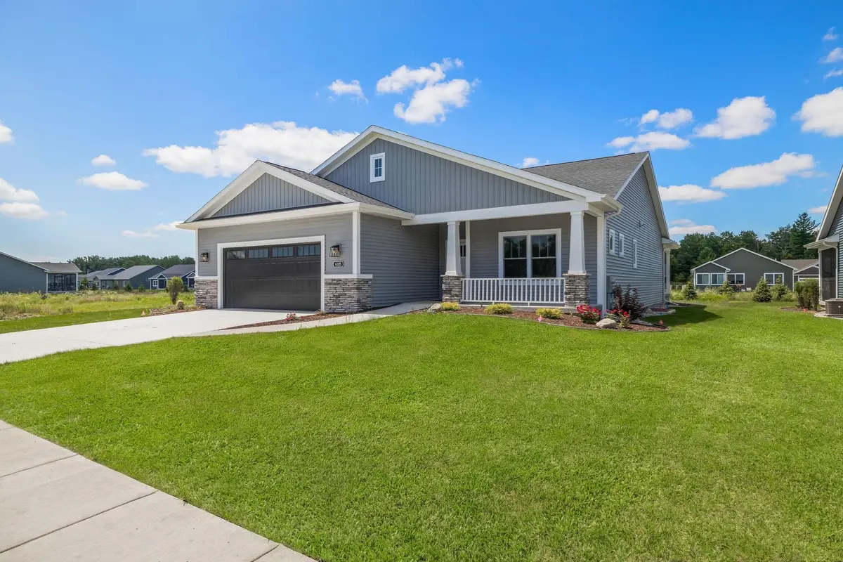 6018 Diamond View East Drive, Midland, MI 48642 - #1