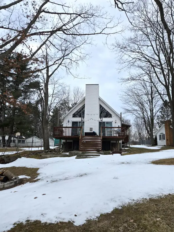 3837 S Pine Road, Beaverton, MI 48612