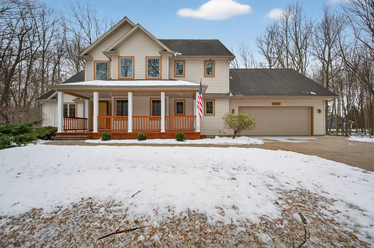 2040 Roxbury Court, Midland, MI 48642 - #1