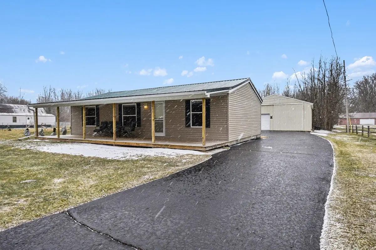 1526 E Miller Road, Midland, MI 48640 - #1